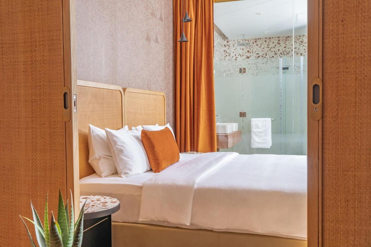 The House Hotel Al Khiran Exterior foto