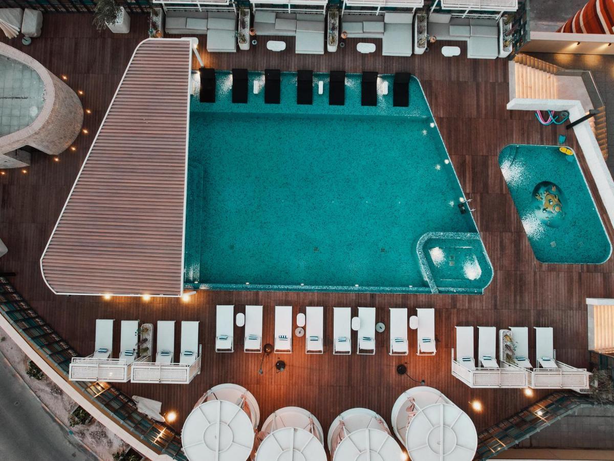 The House Hotel Al Khiran Exterior foto