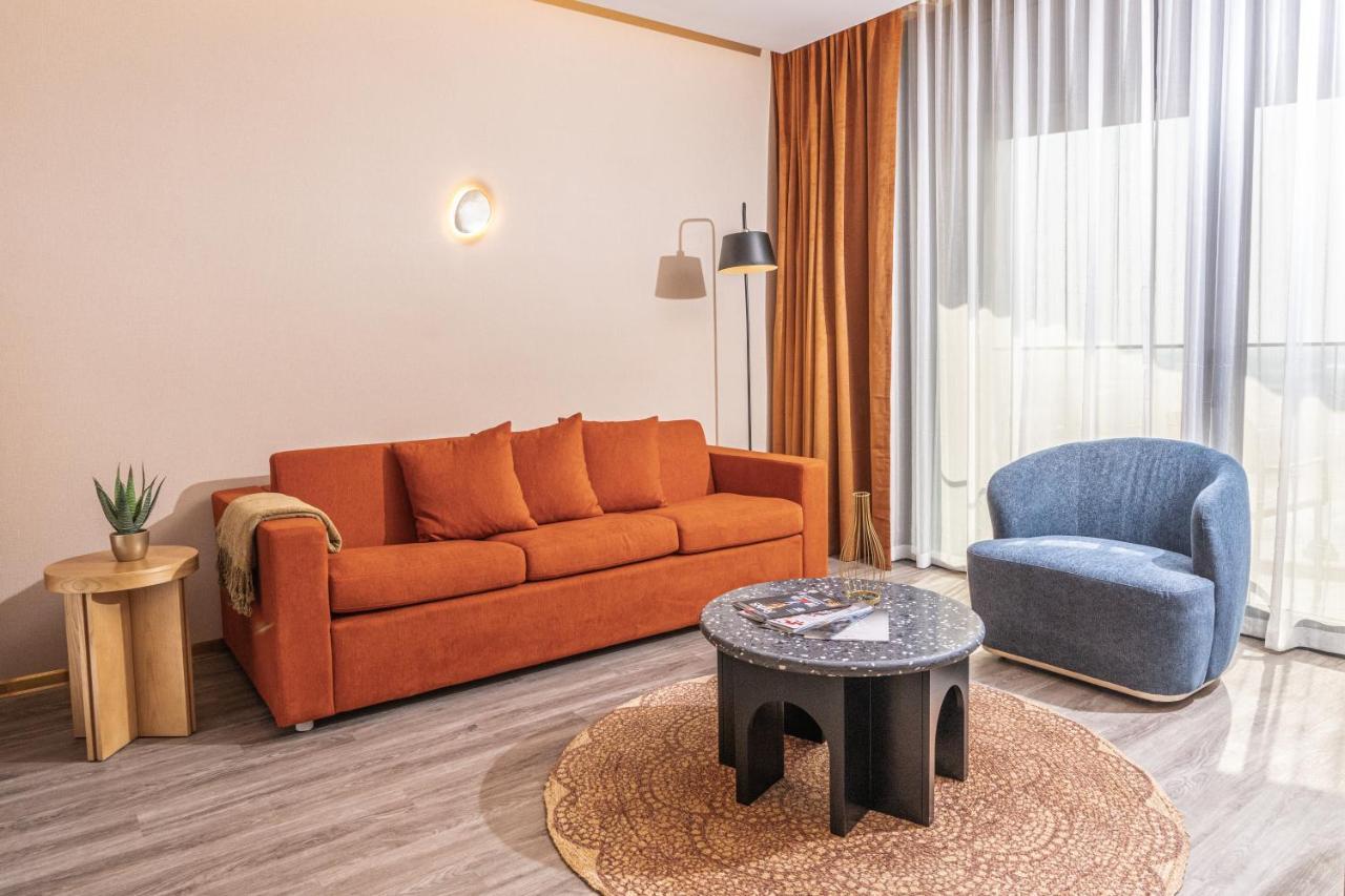 The House Hotel Al Khiran Exterior foto